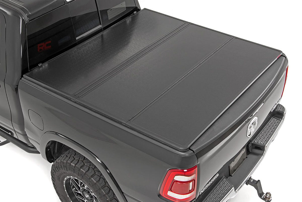 Dodge Hard Tri-Fold Bed Cover 09-18 RAM 1500-6 Foot 6 Inch Bed Rough Country #45309650