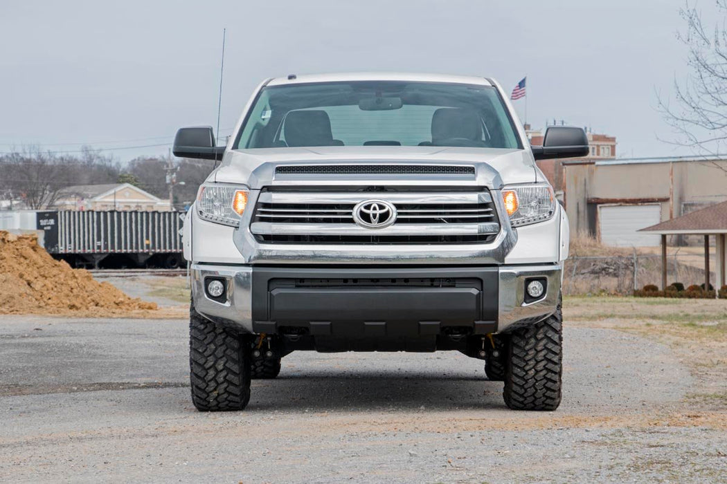2.5-3 Inch Leveling Lift Kit 07-20 Tundra 4WD Rough Country #87000